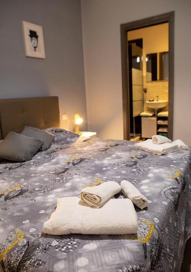 Zuroli Suite Neapel Exteriör bild